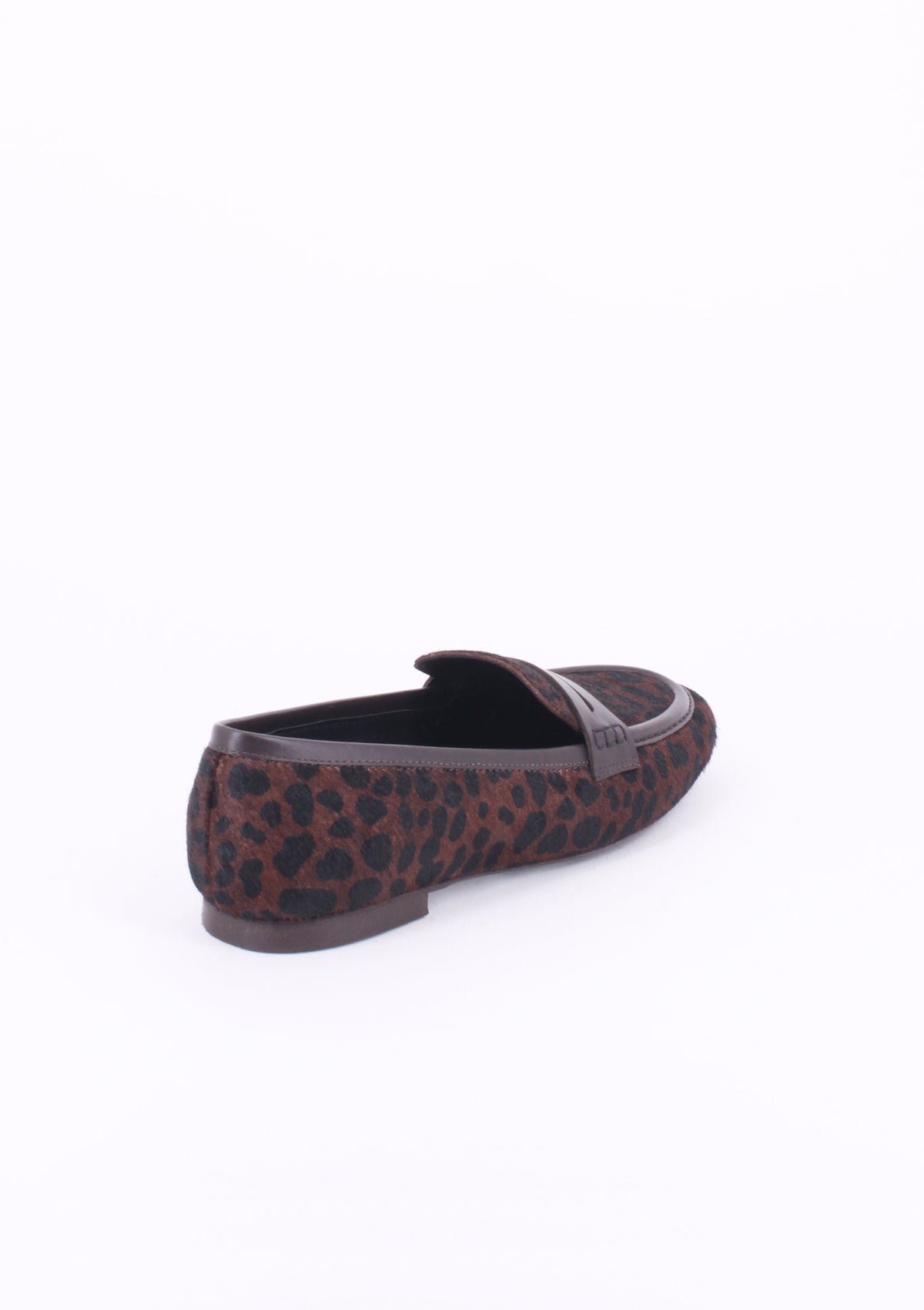 MAYA LEOPARDO
